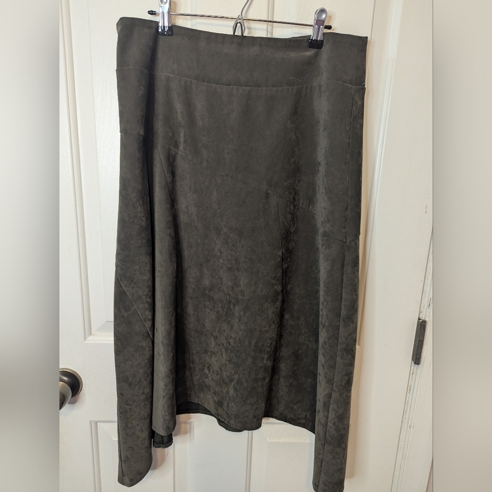 Tribal Women's Olive Polyester/Spandex Stretch Pull-on A-line Skirt, Size 6